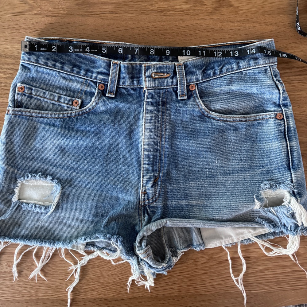 Levi’s denim shorts 517